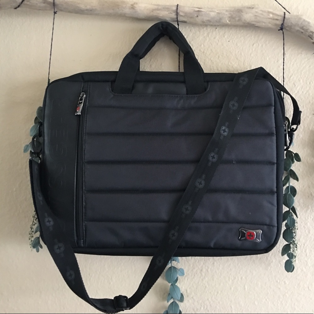 Swiss Gear | Messenger Carry on Travel bag